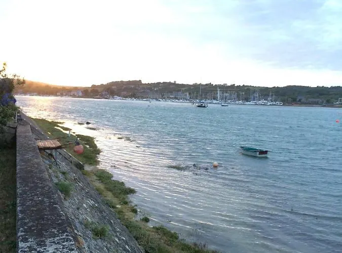 Liluda Barneville-Carteret